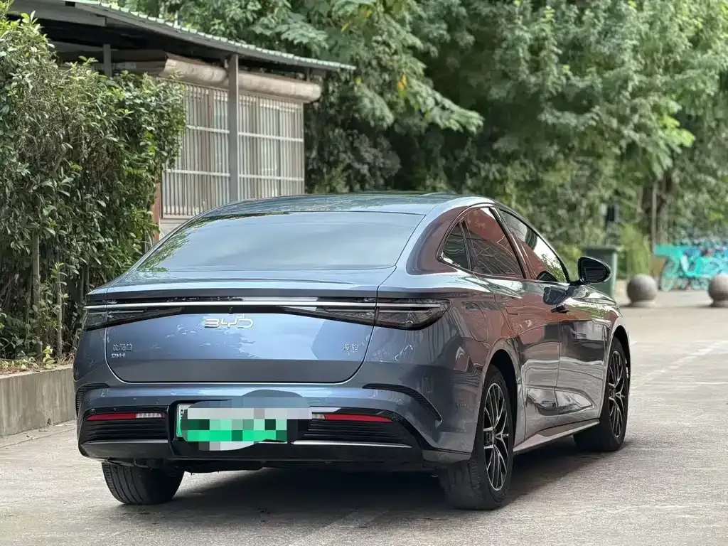 BYD Seal — фото 4