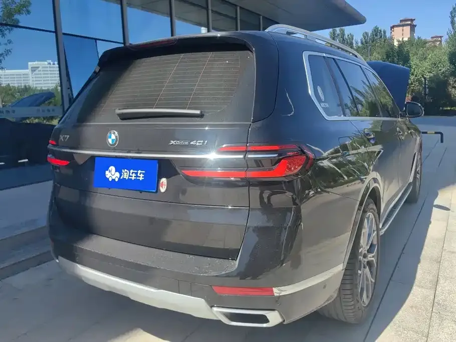 BMW X7 — фото 10