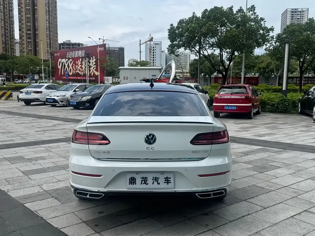 Volkswagen CC — фото 8