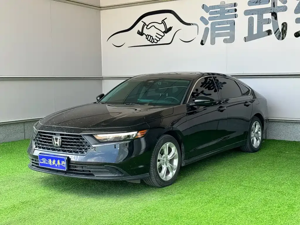 Honda Accord — фото 1