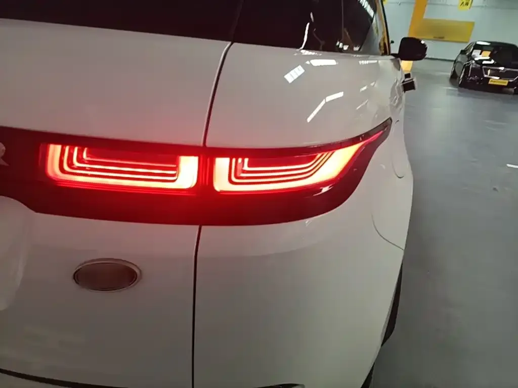 Land Rover Evoque — фото 3