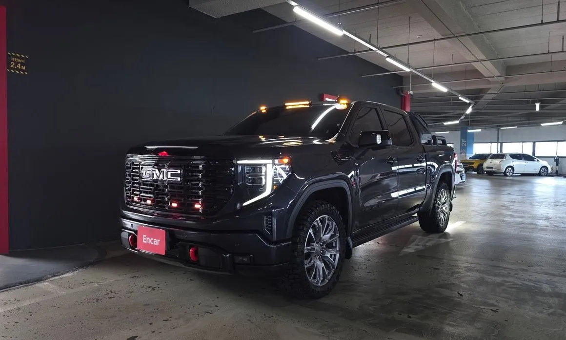 GMC Sierra — фото 1