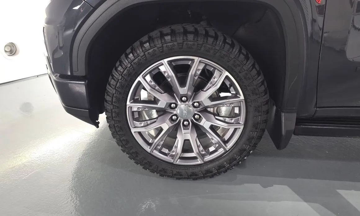 GMC Sierra — фото 3