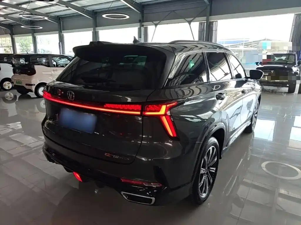 Changan CS75 PLUS — фото 4