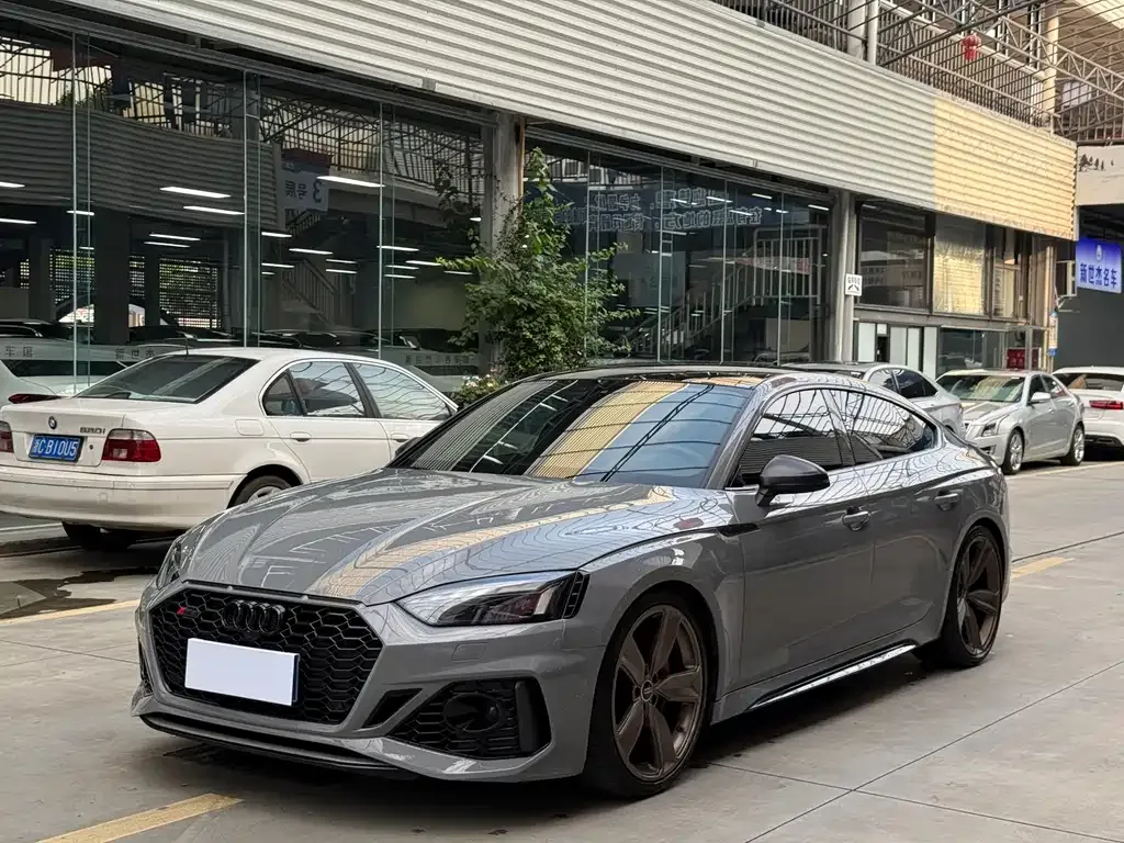 Audi RS 5 — фото 1