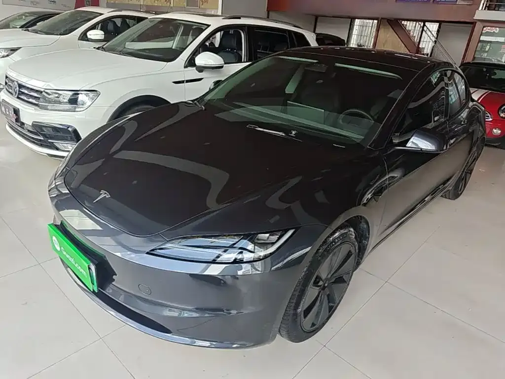 Tesla Model 3 — фото 5