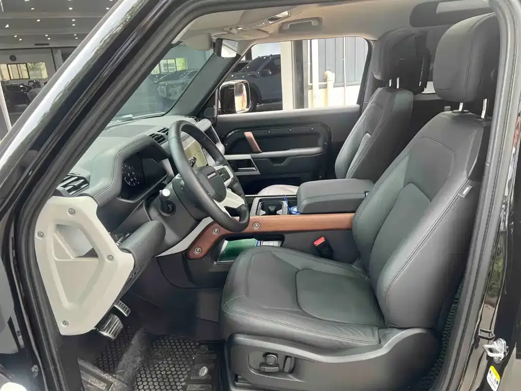 Land Rover Defender — фото 4