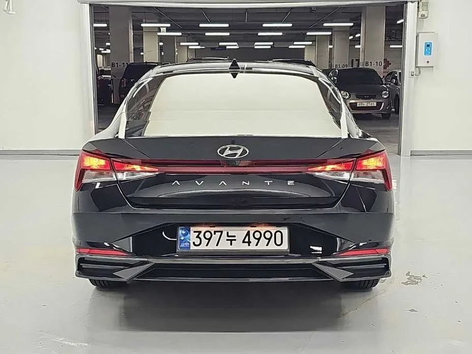 Hyundai AVANTE — фото 2