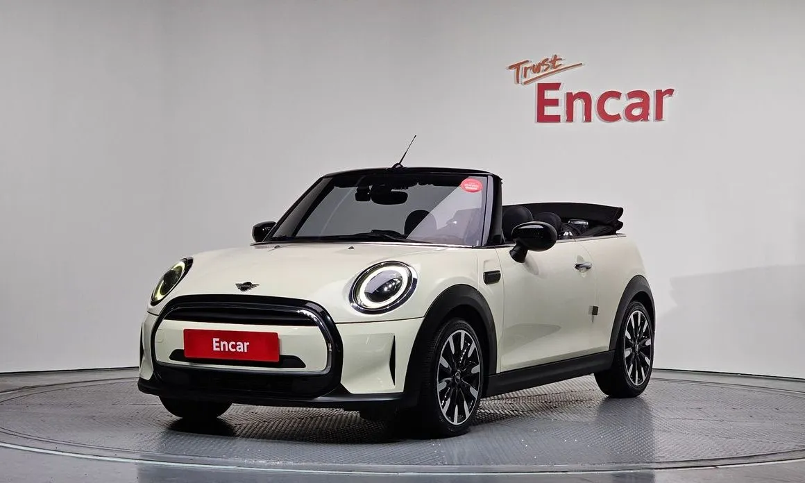 Mini Cooper Convertible — фото 1