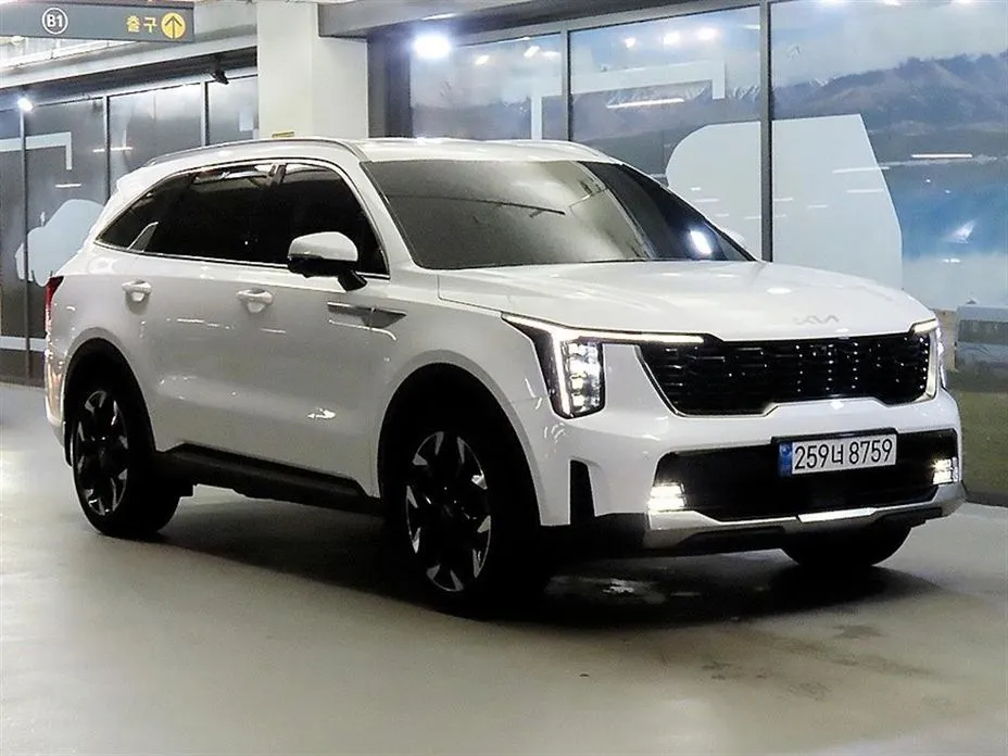 Kia Sorento — фото 1