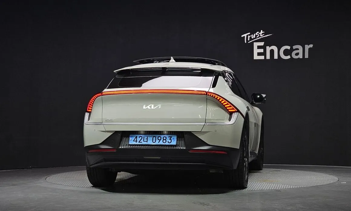 Kia EV6 — фото 2