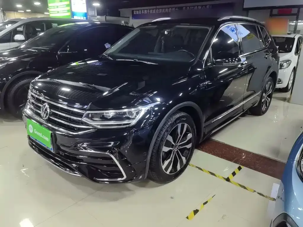 Volkswagen Tiguan L — фото 4