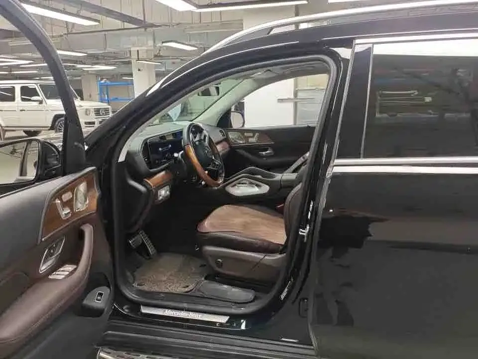 Mercedes-Benz GLS — фото 2