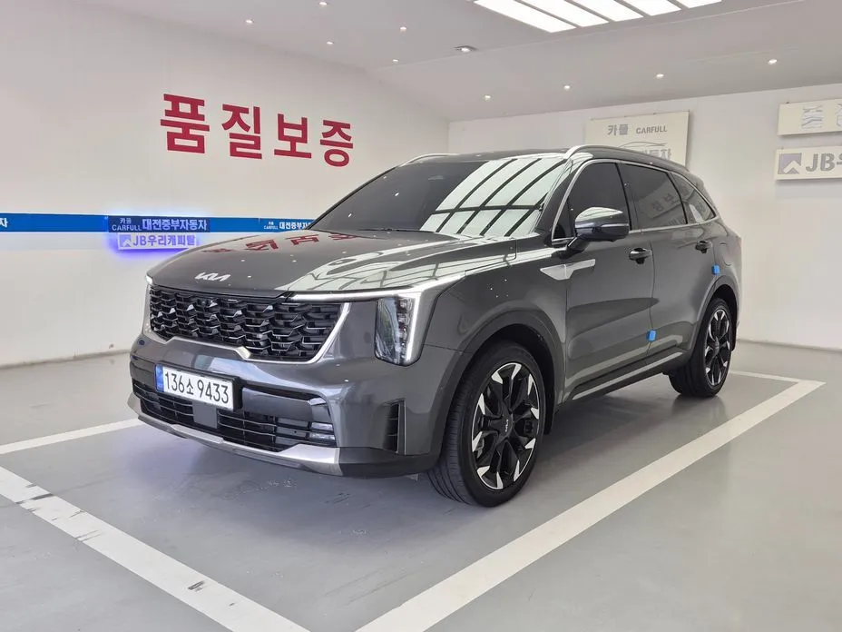 Kia Sorento — фото 1