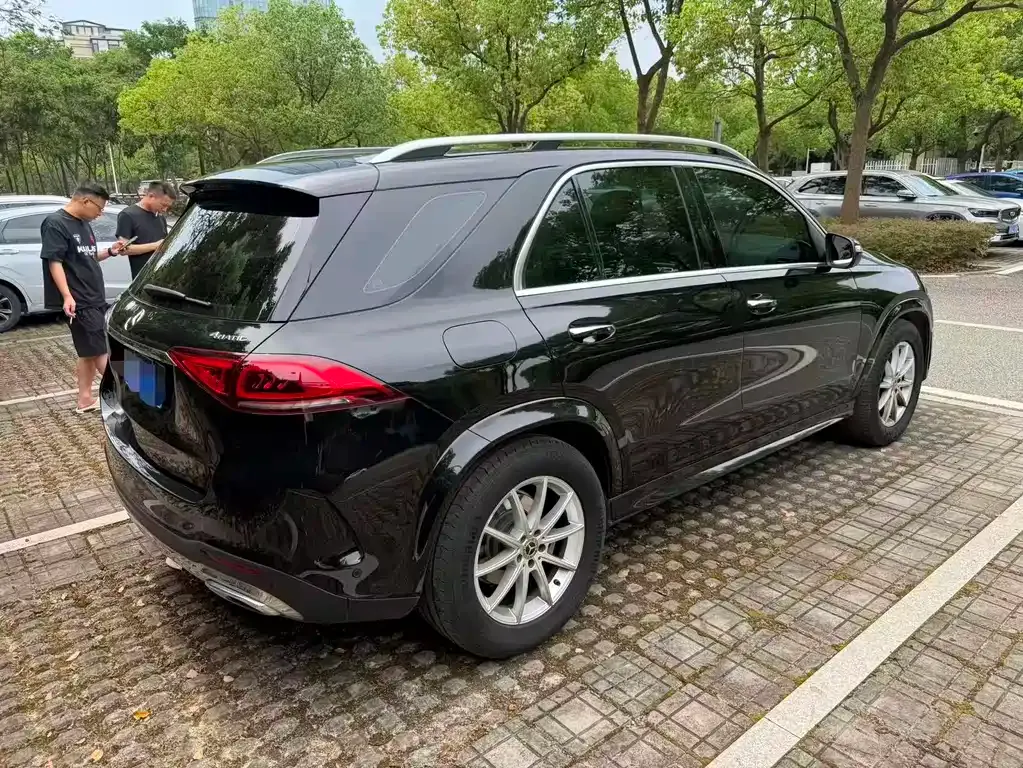 Mercedes-Benz GLE (Import) — фото 9