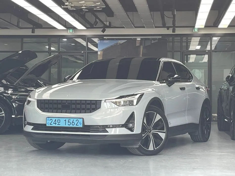 Polestar Polestar 2 — фото 1
