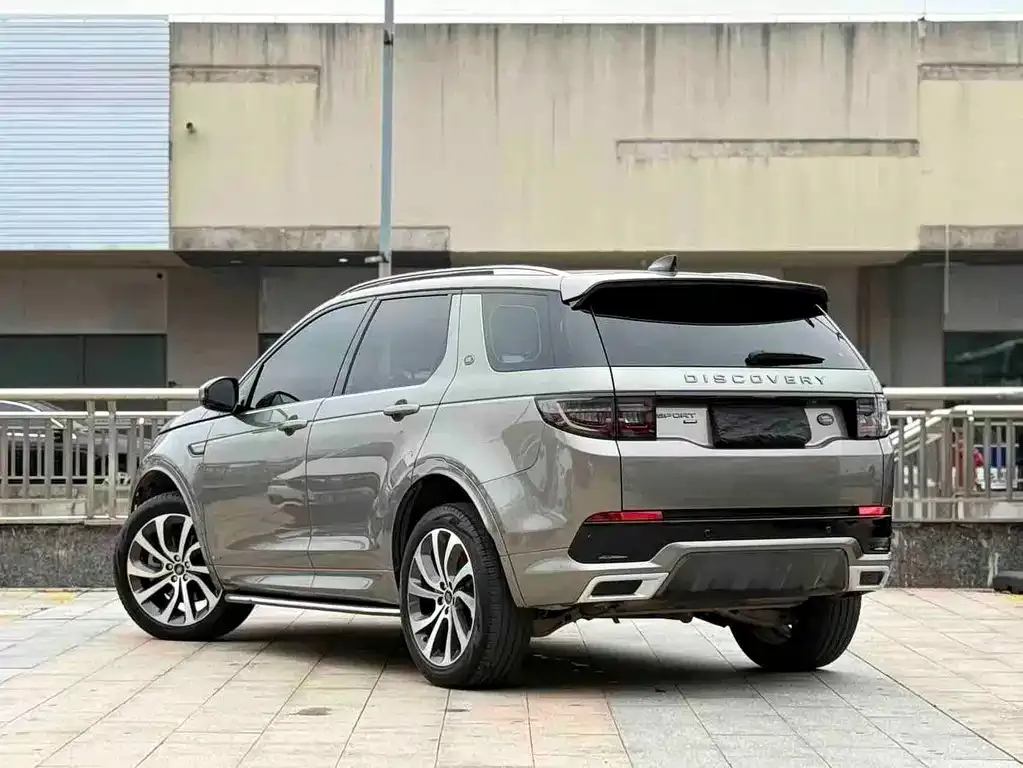 Land Rover Discovery Sport — фото 10