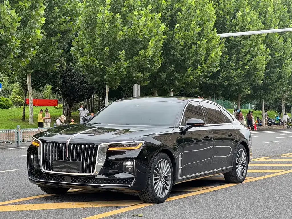 Hongqi H9 — фото 1