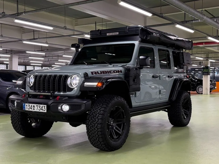 Jeep Wrangler — фото 1