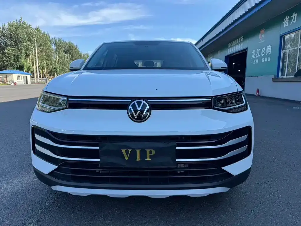 Volkswagen Tharu — фото 10