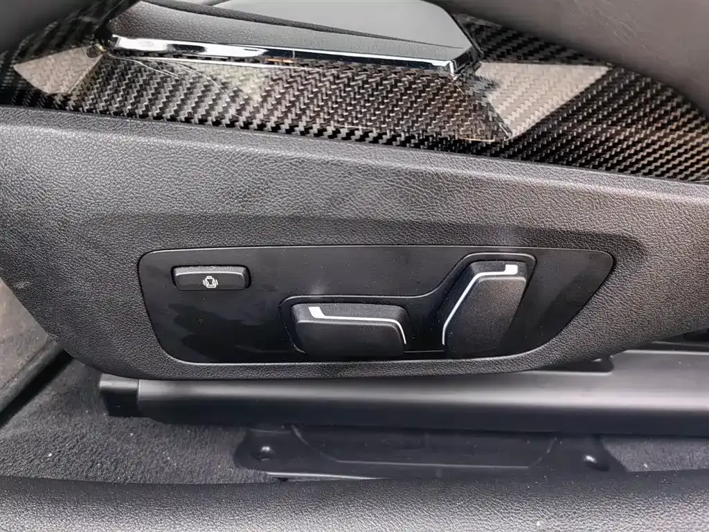 BMW M4 — фото 10