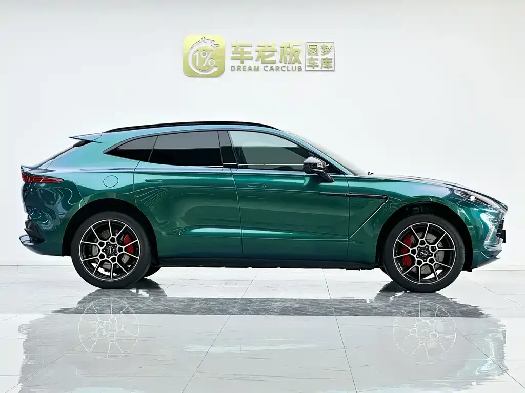 Aston Martin DBX — фото 6