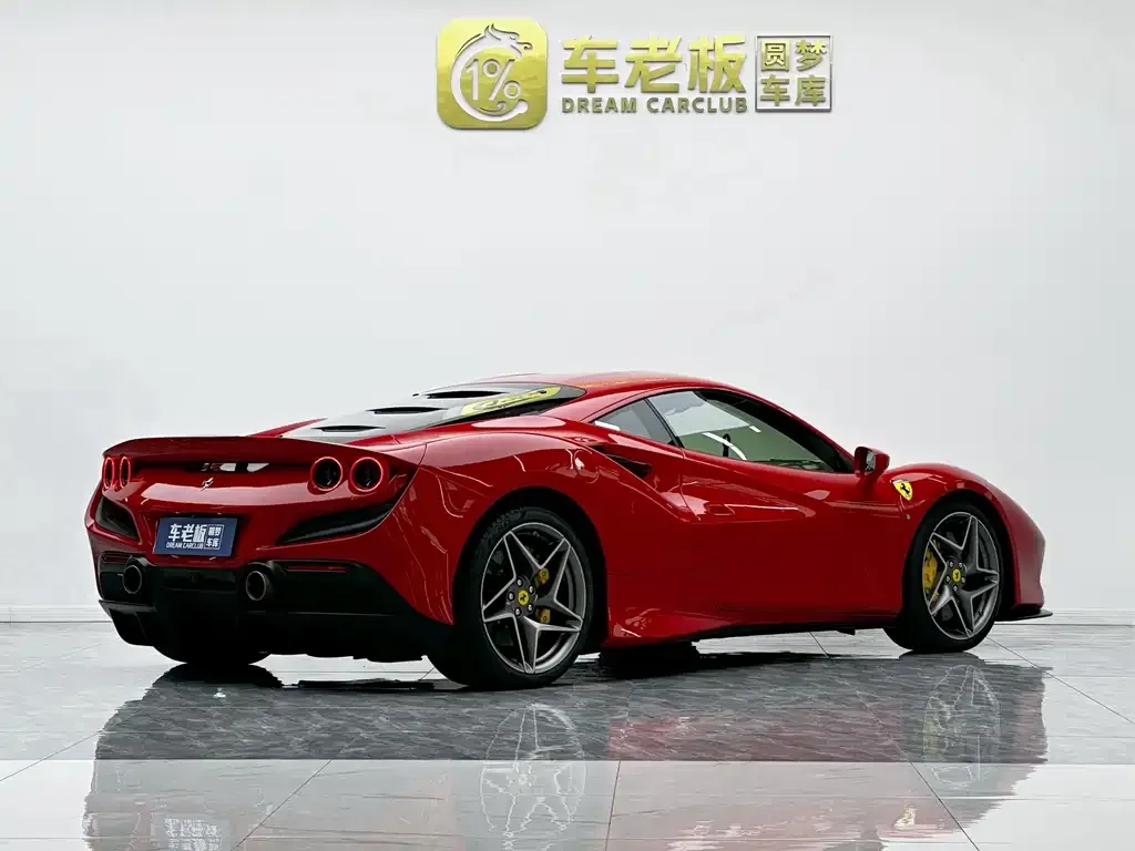 Ferrari F8 — фото 7