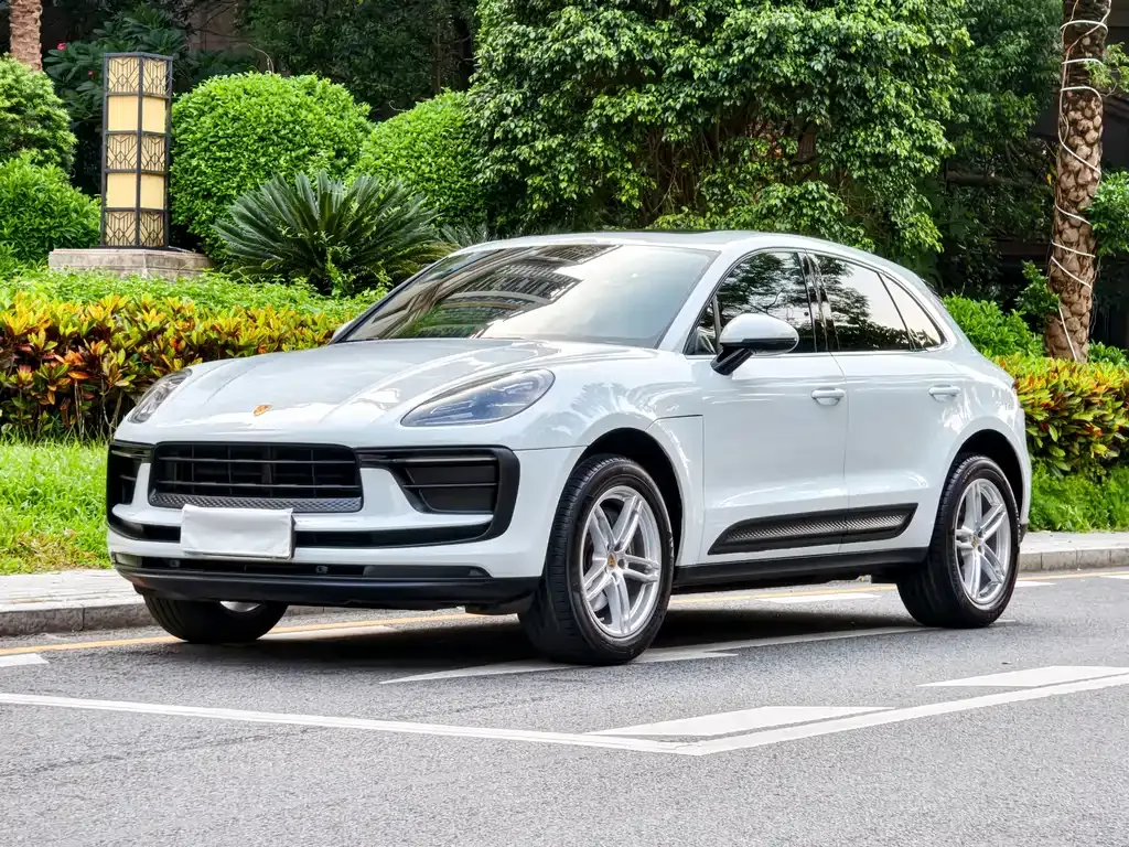 Porsche Macan — фото 1