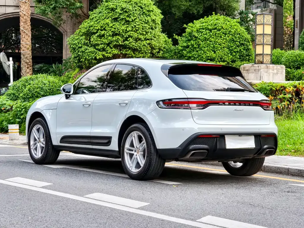 Porsche Macan — фото 10