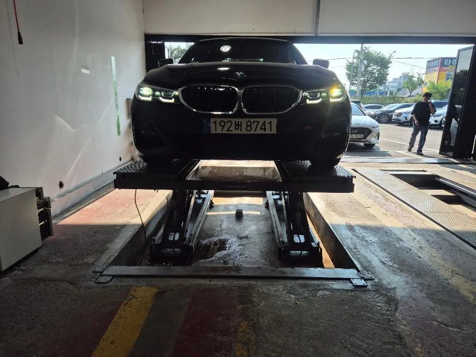 BMW 3-Series — фото 1