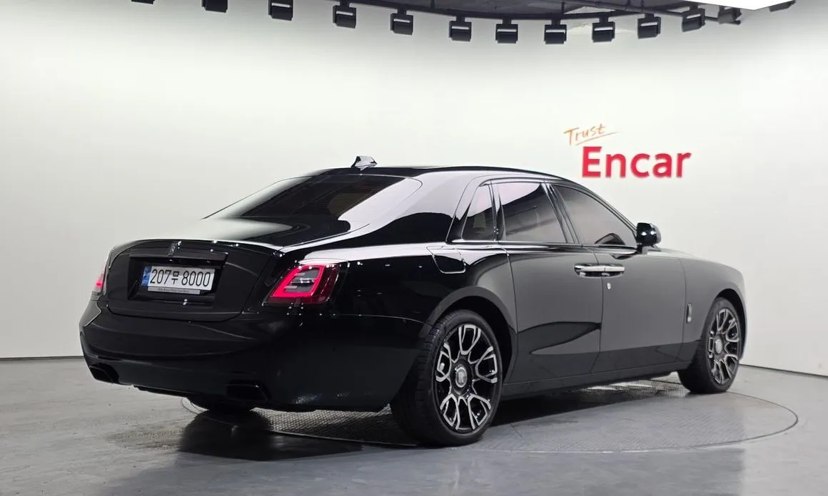 Rolls-Royce Ghost — фото 8