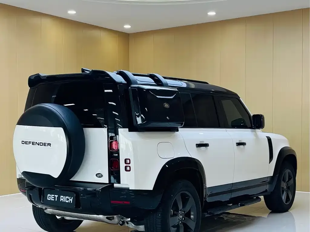 Land Rover Defender — фото 9