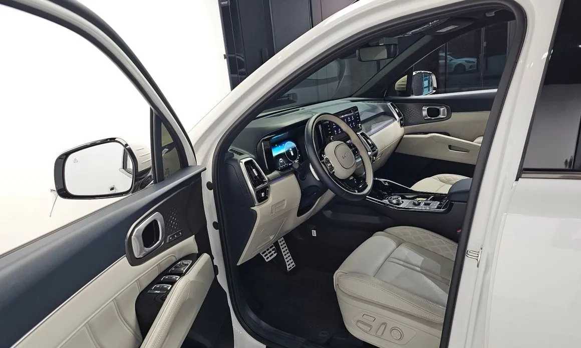 Kia Sorento — фото 6