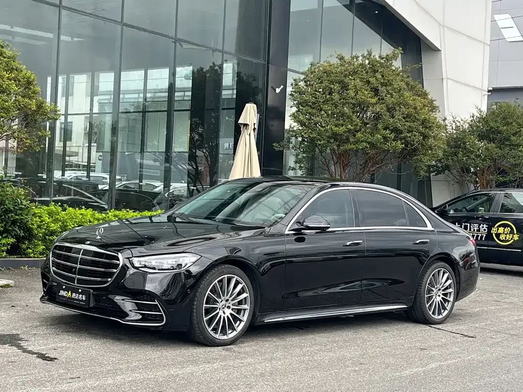 Mercedes-Benz S-Class — фото 1