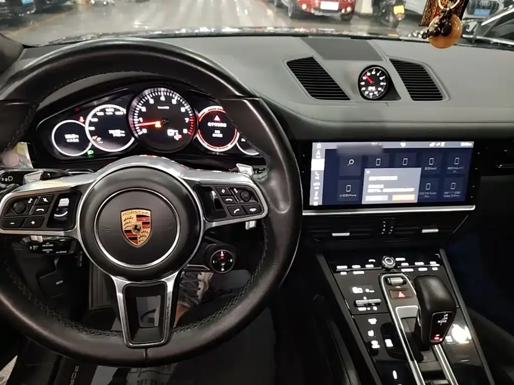 Porsche Cayenne — фото 9