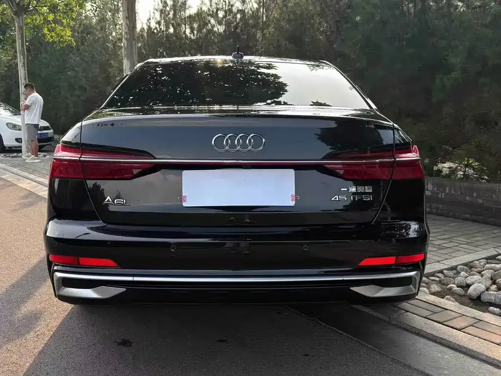 Audi A6L — фото 4