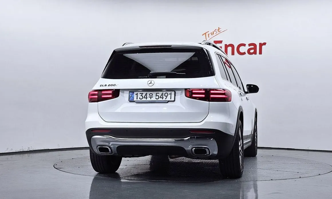 Mercedes-Benz GLB-Class — фото 2