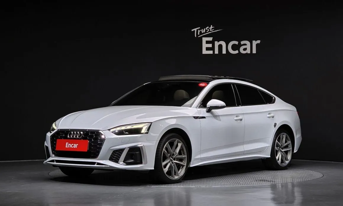 Audi A5 — фото 1