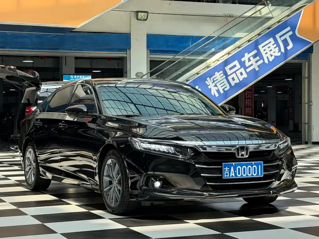 Honda Accord — фото 6