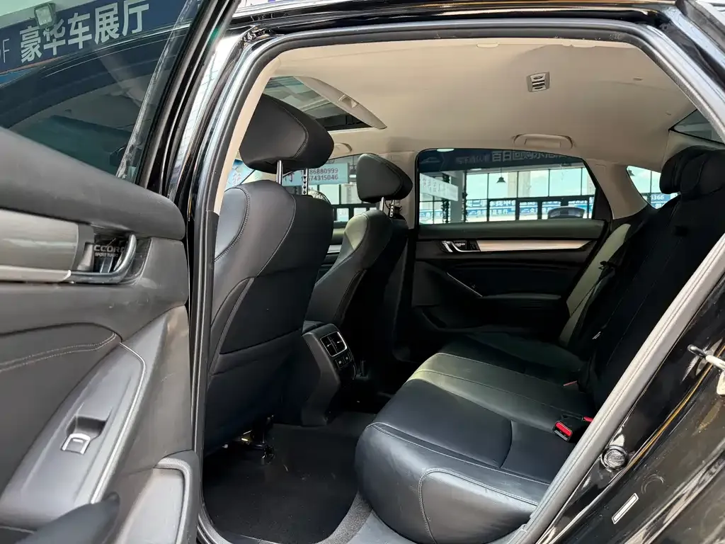 Honda Accord — фото 5