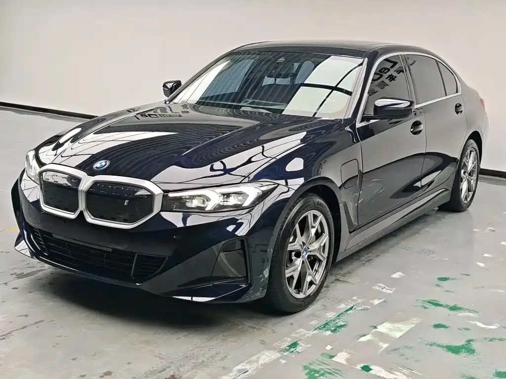 BMW i3 — фото 1