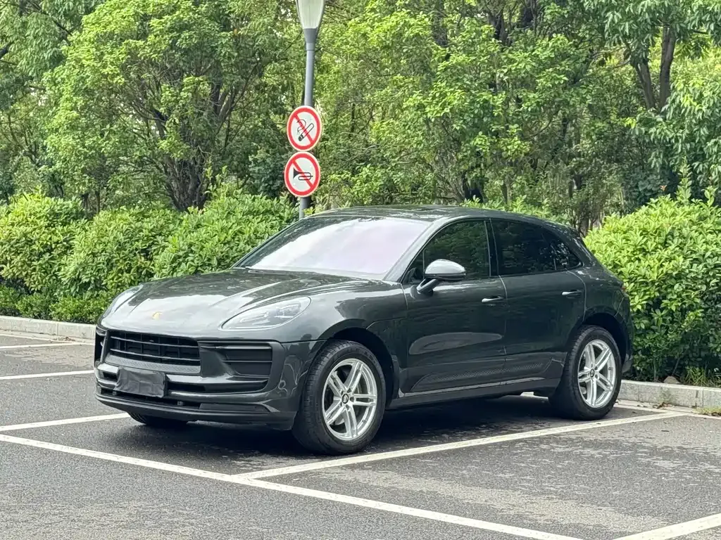 Porsche Macan — фото 1