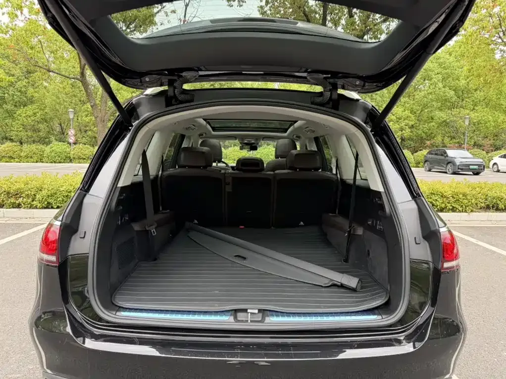 Mercedes-Benz GLS — фото 10