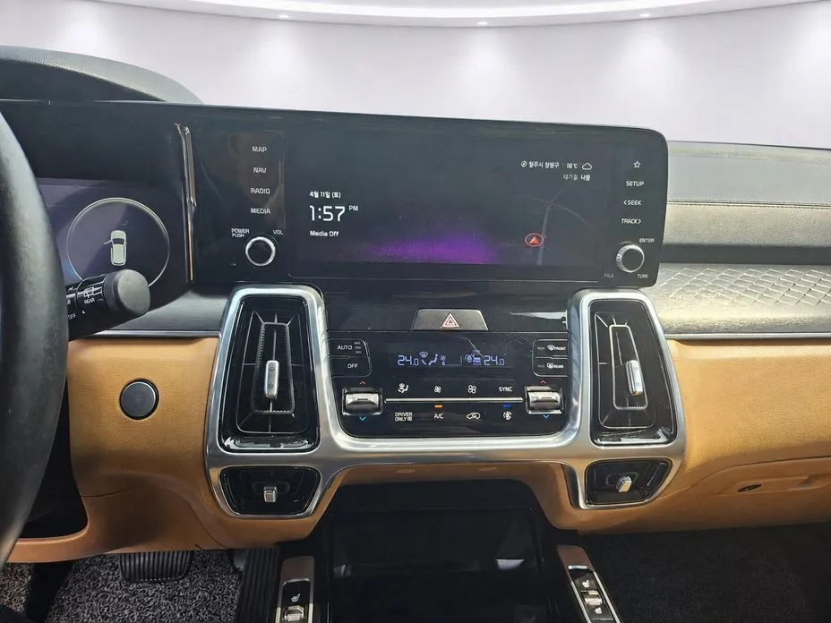 Kia Sorento — фото 7