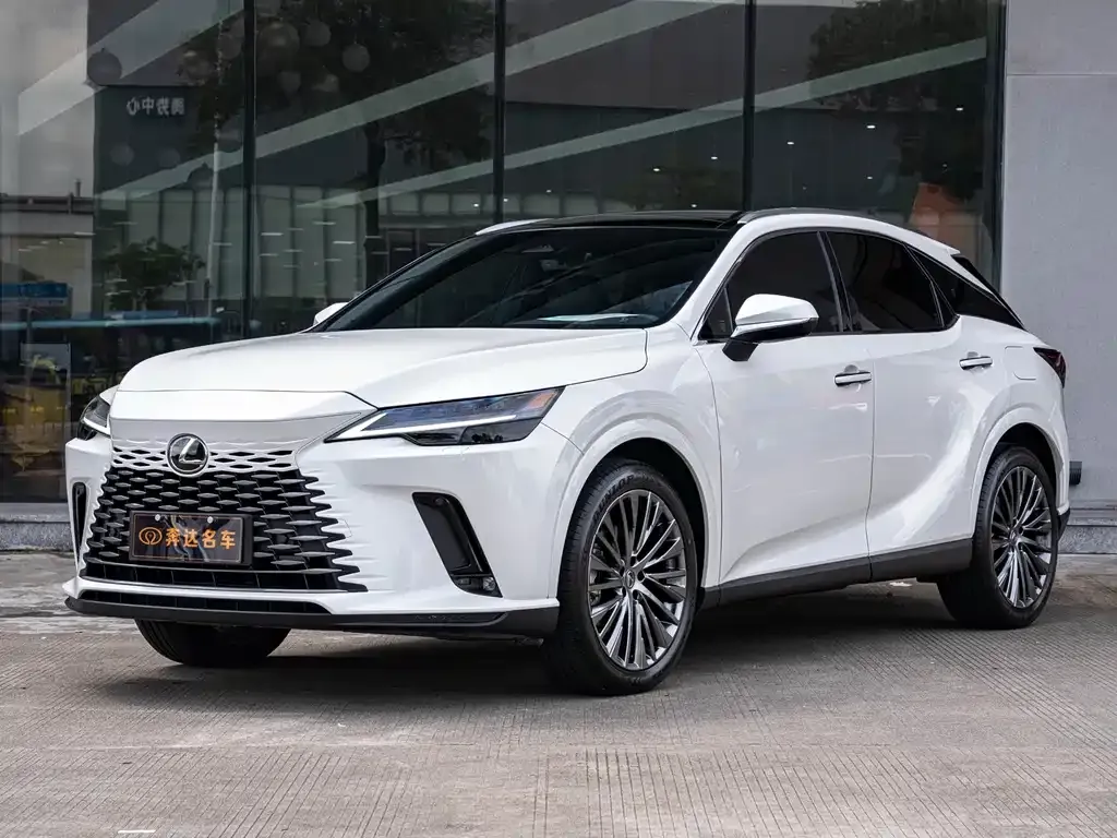 Lexus RX — фото 1