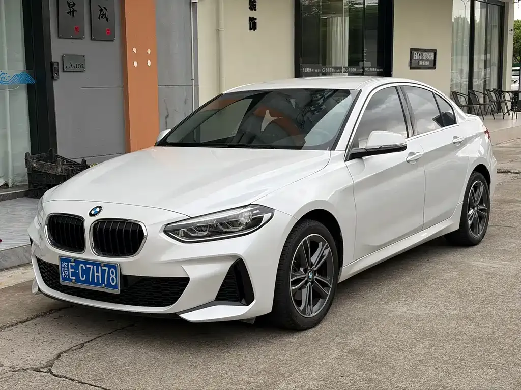 BMW 1 Series — фото 1
