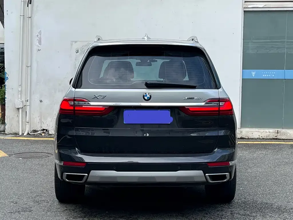 BMW X7 — фото 10