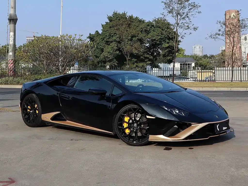 Lamborghini Huracan — фото 1