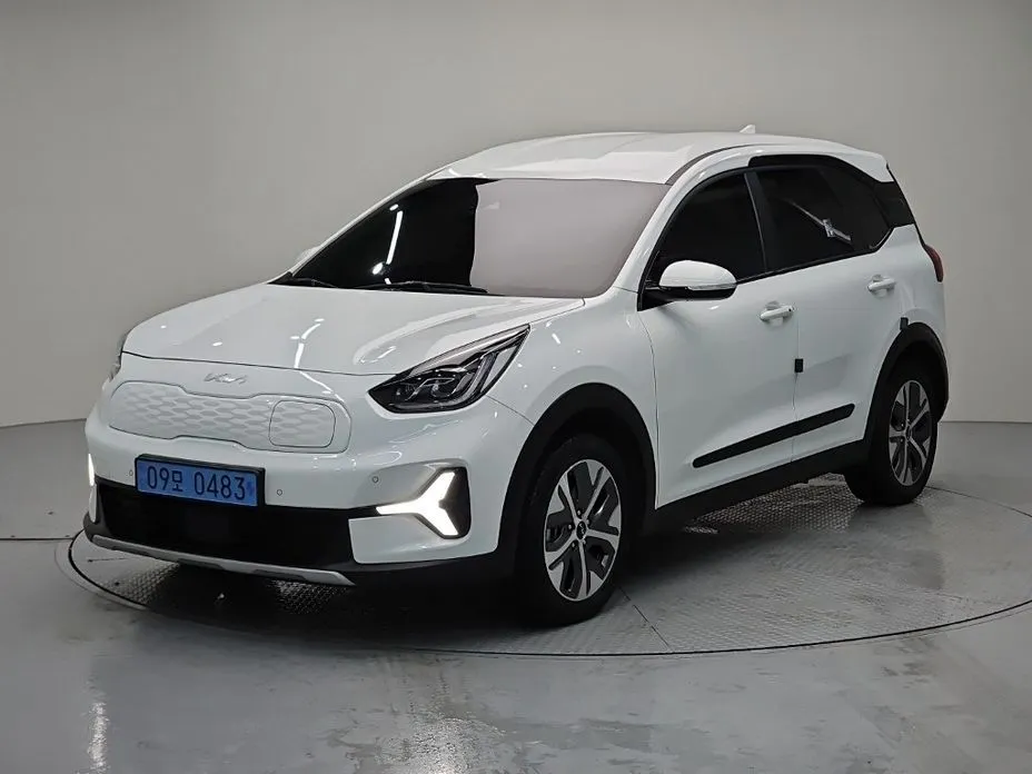 Kia Niro — фото 1