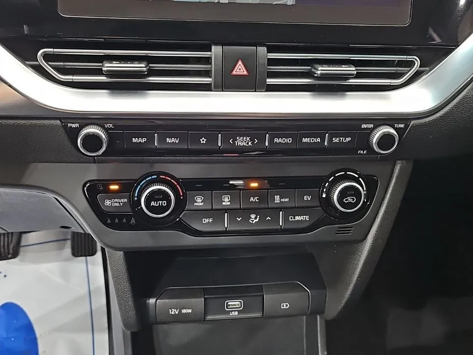 Kia Niro — фото 8